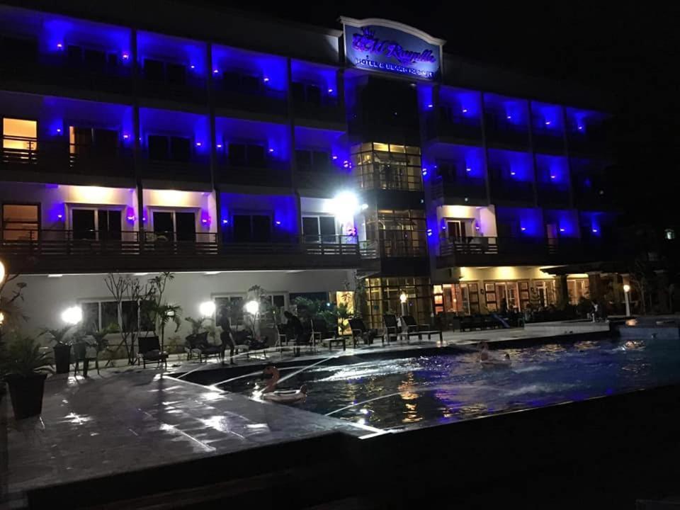 Em Royalle Hotel & Beach Resort Сан-Хуан Екстер'єр фото