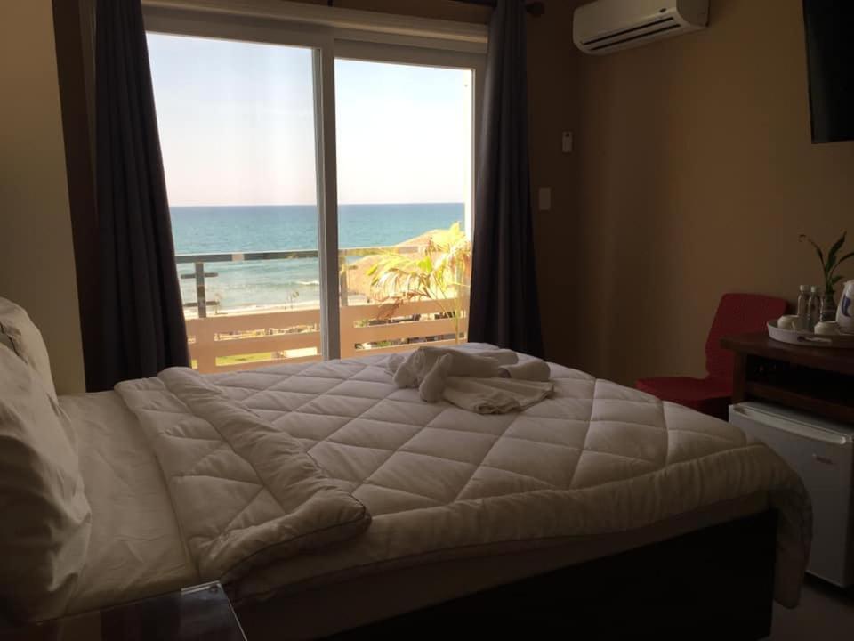 Em Royalle Hotel & Beach Resort Сан-Хуан Екстер'єр фото